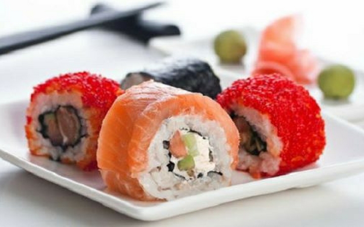 Sushi Night at District 7